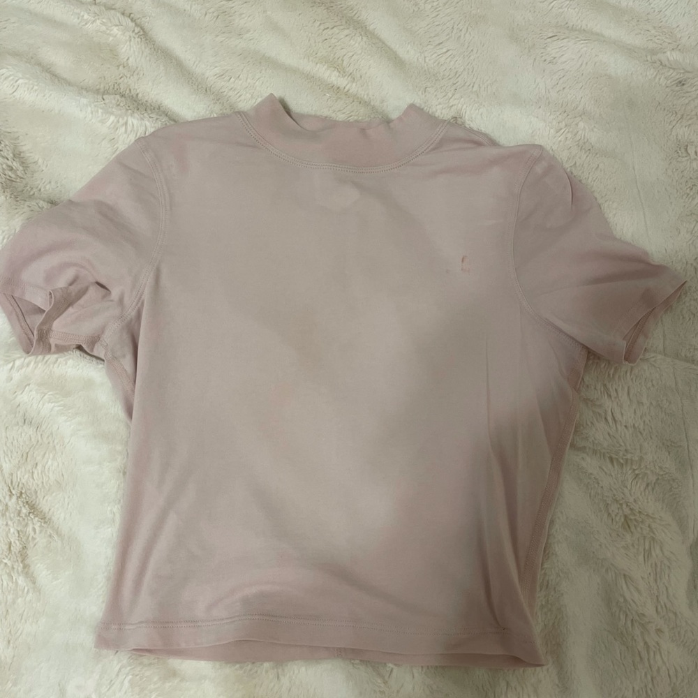 Super cute turtleneck lululemon top